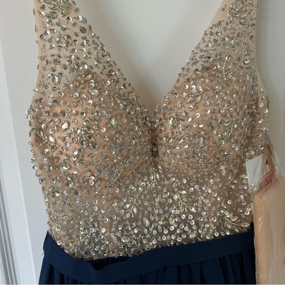 Nwt Dancing Queen formal graduation prom dress, crystals. Size Xs - Picture 2 of 6